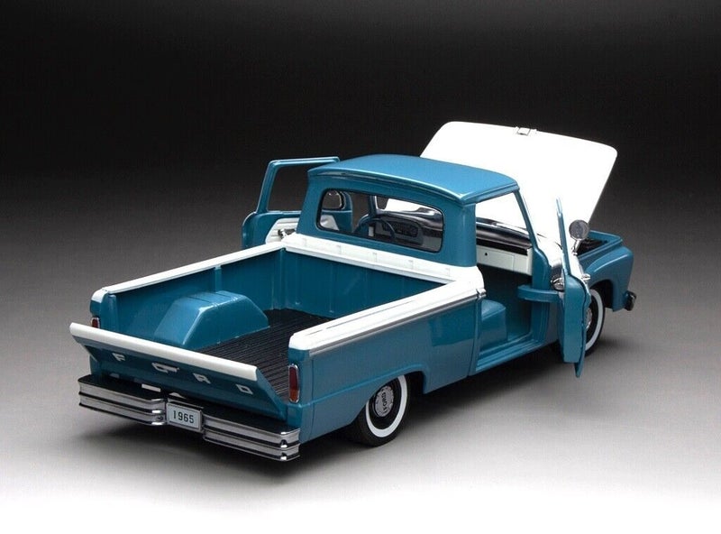 1/18 1965 Ford F-100 Custom Cab Carousel 3