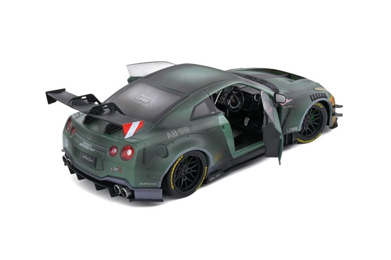 1/18 2022 Nissan GT-R (R35) Carousel 2