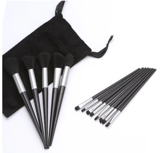 13Pcs of Soft Fluffy Makeup Brushes Set Carousel 2