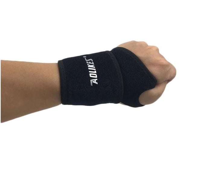 1Pc Wristband Support Brace Guard Carousel 2