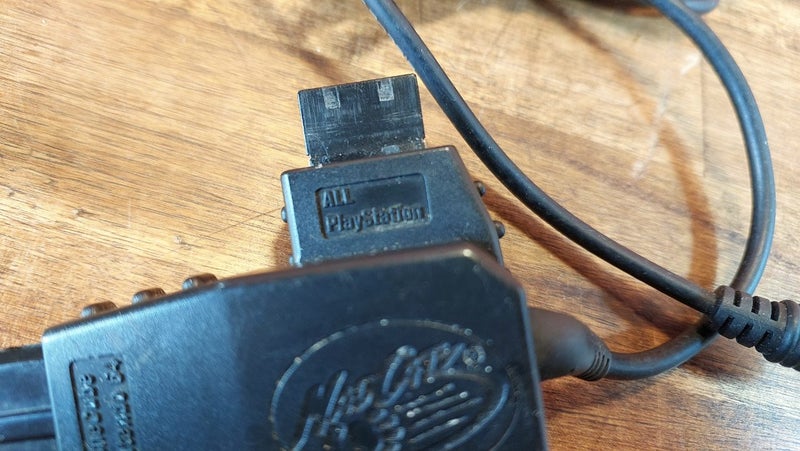 MAD CATZ MULTI RETRO GAME RF ADAPTER - PS, NINTENDO, XBOX Carousel 2