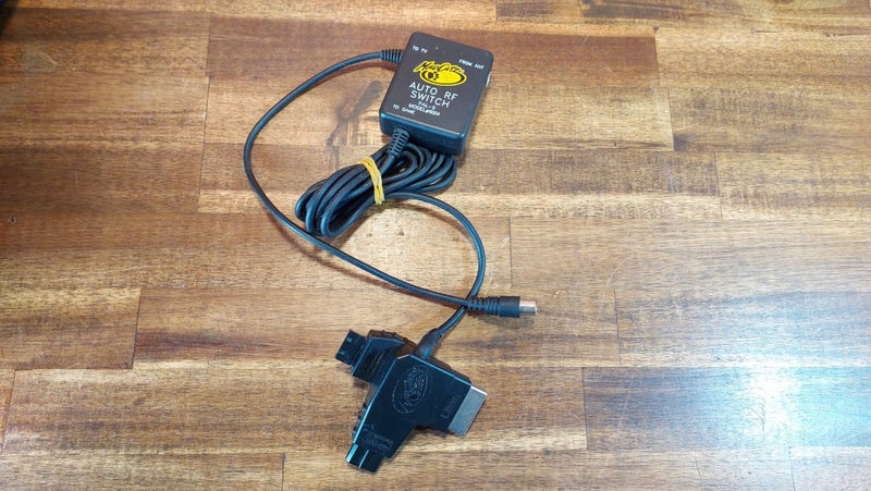 MAD CATZ MULTI RETRO GAME RF ADAPTER - PS, NINTENDO, XBOX Carousel 1