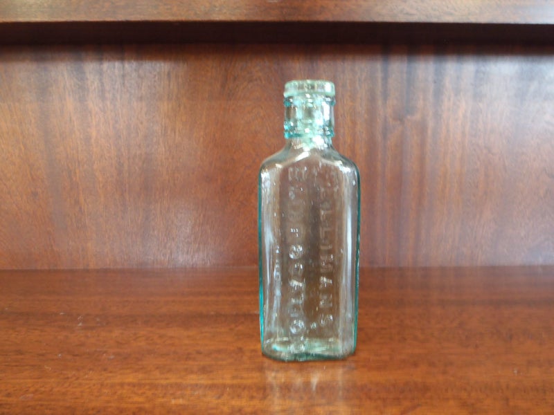 Antique Aqua Elliman's Embrocation Bottle + Stopper Carousel 1