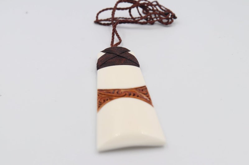 Bone Toki with Engraving Carousel 1