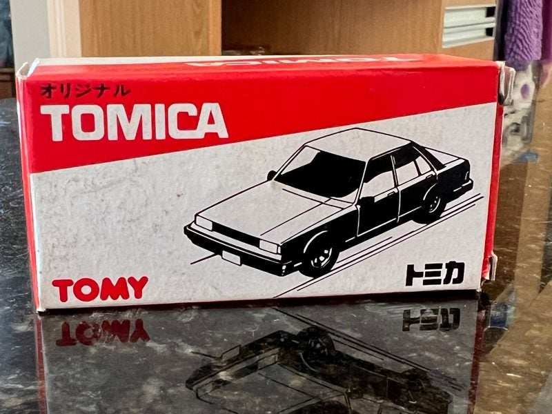 Tomica Nissan New Bluebird SSS C 1/60 Tokyo Fire Emergency Carousel 2