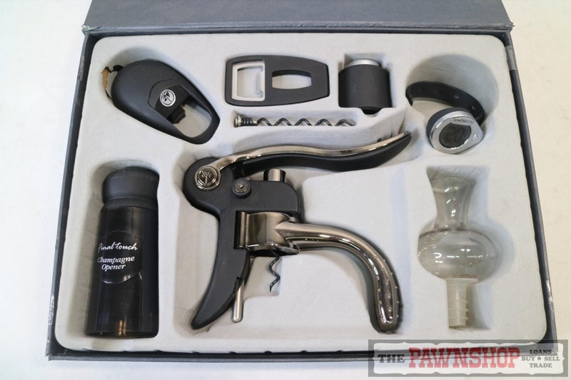 Final Touch Wine Set Carousel 1