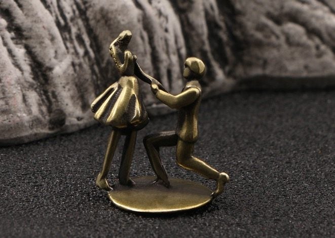 Antique Bronze Proposing Love Figurine Ornament Brass Sculpture Decor Carousel 2