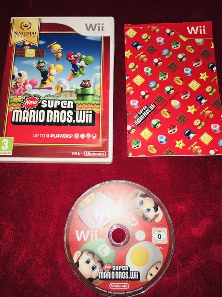 New Super Mario Bros Wii - Wii Game Carousel 1