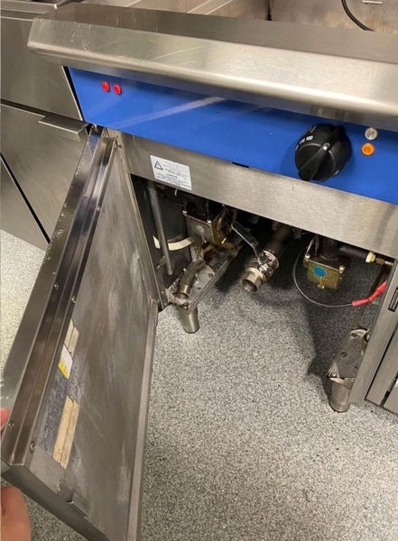 Blue Seal gt60 hpo deep fryer NZ made Carousel 3