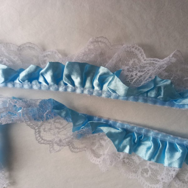 lace trim 4.5cm wide 9.5 meters Carousel 1