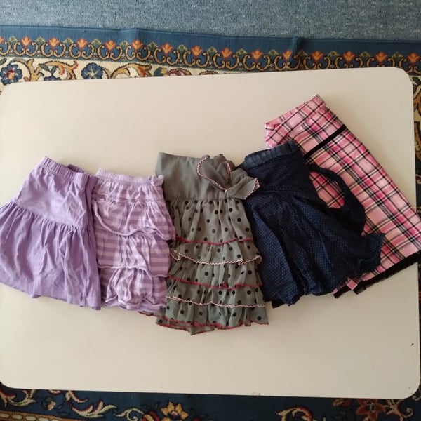 3 Skirts, 2 Skorts size 10 childs Carousel 1