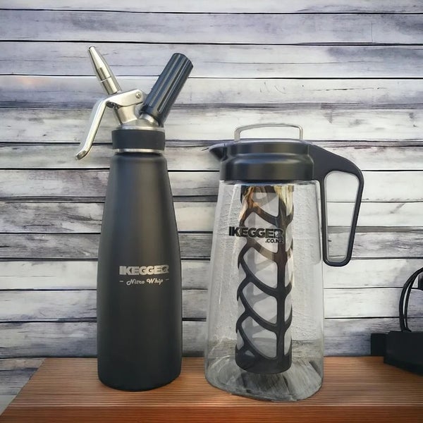 Nitro Coffee Duo: Nitro Whip & 2L Cold Brew Infusion Jug Carousel 1