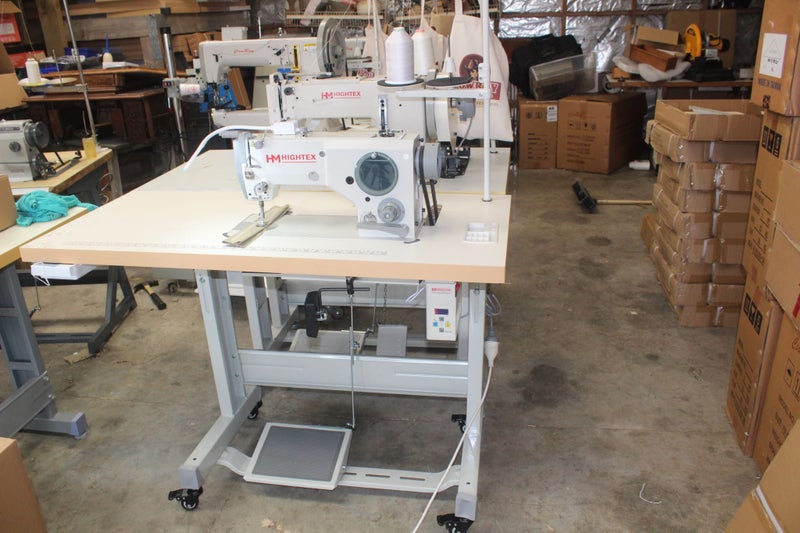 INDUSTRIAL ZIG ZAG WITH 3 STEP SEWING MACHINE SPECIAL 20 % OFF Carousel 1