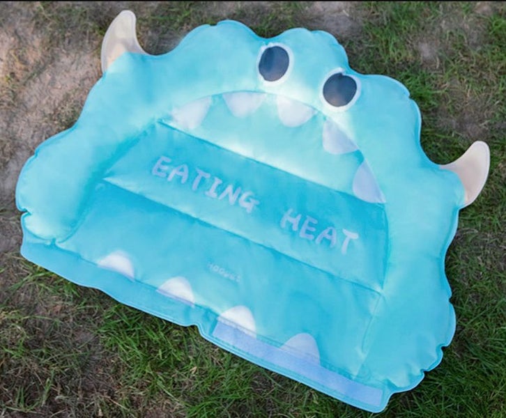 Size 95X60CM Dog Self Cooling Pet Sleeping Cooling Mat Waterproof And Breathable Carousel 5