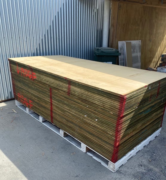 Treated Plywood 19mm Carousel 2