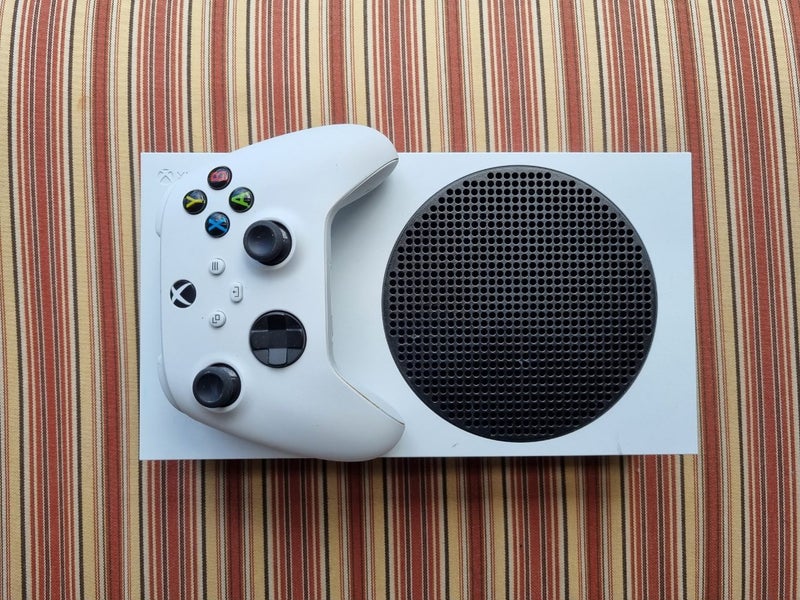 Xbox Series S + Controller Carousel 3