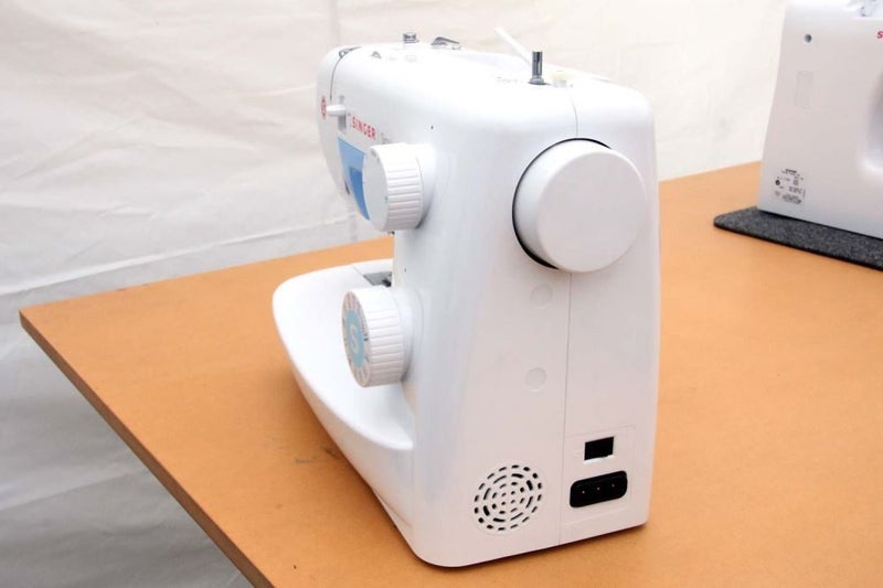 Singer Simple 3221 Sewing Machine Carousel 13