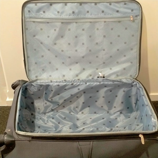 29" Suitcase Carousel 2