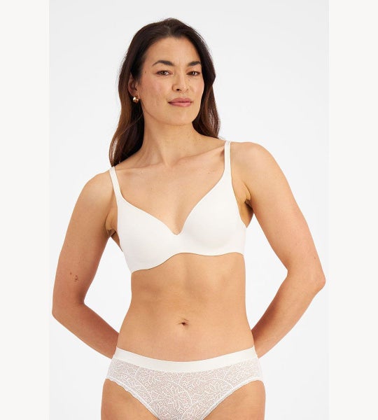 New Berlei Barely There Contour Bra Carousel 1