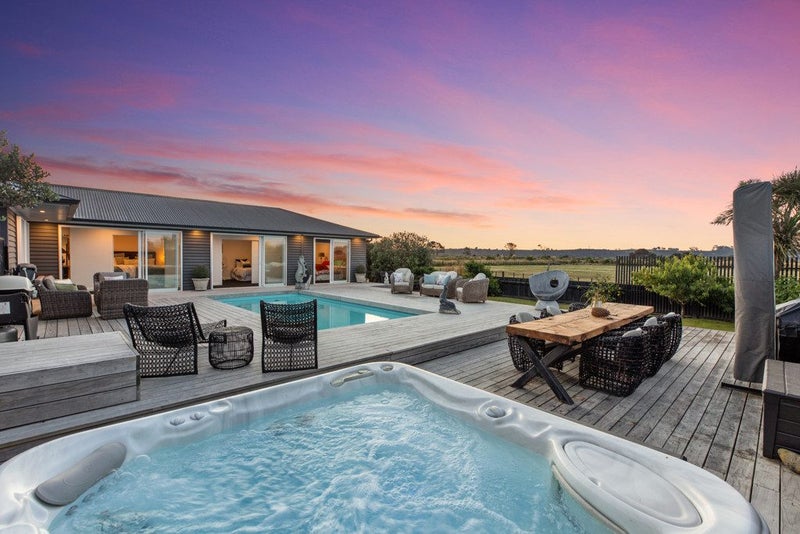 About Ray White Pukehina Trade Me Property