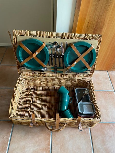 Wicker/Cane Hamper (Vintage/Retro) Carousel 1