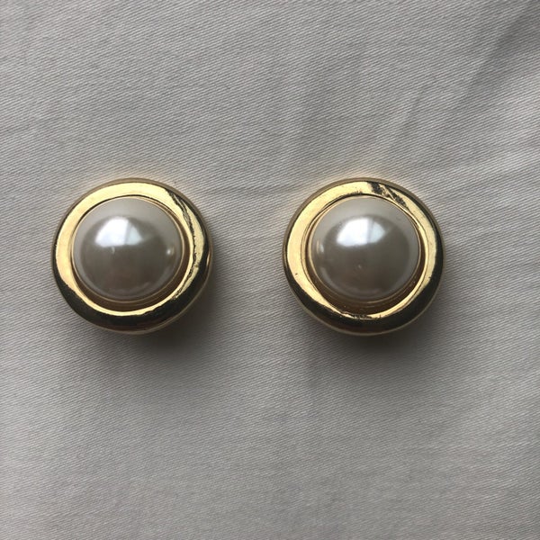 Vintage Pearl Costume Clip On Earrings Carousel 12
