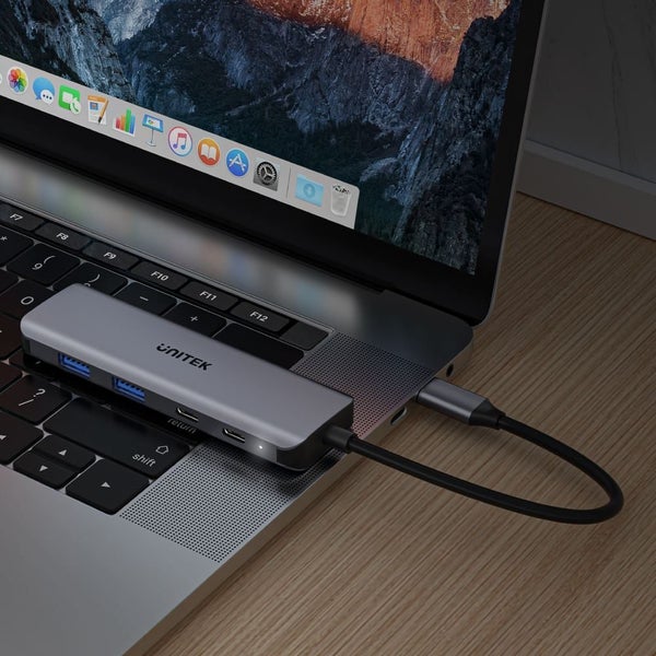 UNITEK 4-in-1 Multi Port Hub with USB-C Connector. Includes 2 x USB-C & 2 x USB Carousel 7