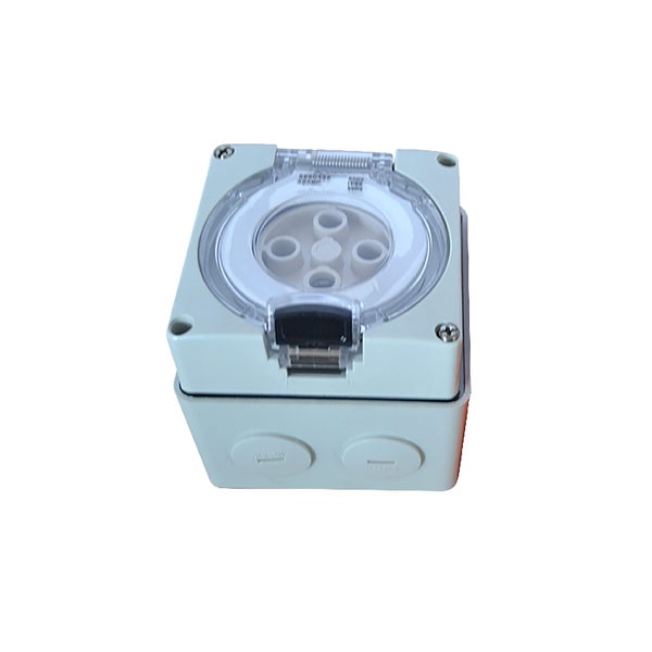 3Ph 32A 4 pin Wall Socket Carousel 1