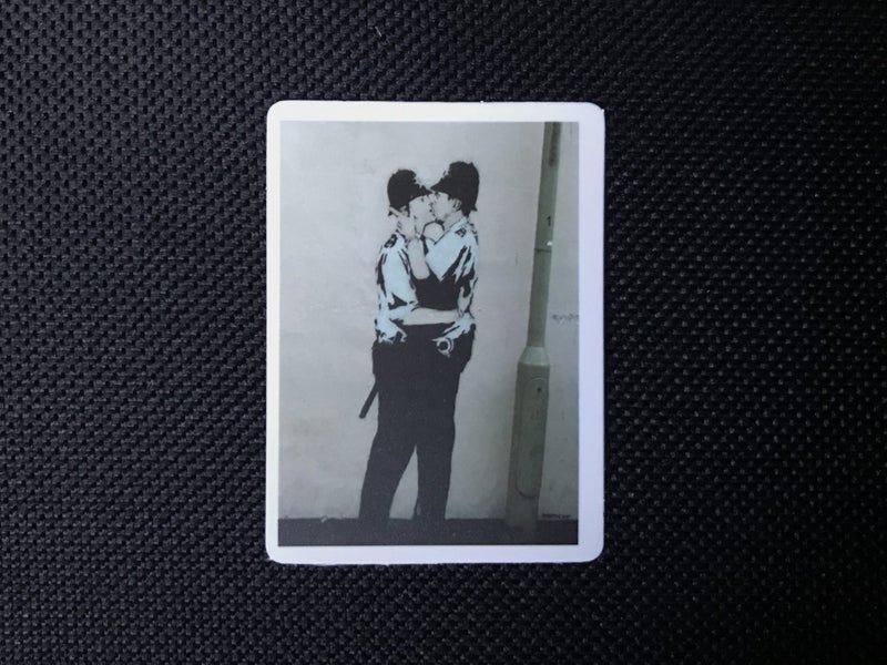 ** BANKSY ART ** 1 x Iconic Sticker - Police Officers Kissing (5cm) Carousel 1