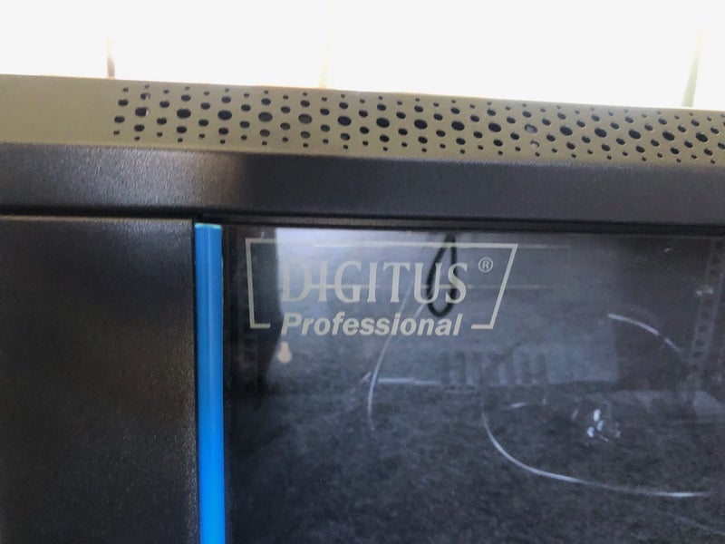 Small Digitus server cabinet with UPS Carousel 2
