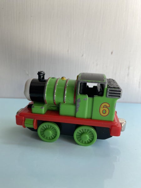 Thomas and Friends - Take n Play Die Cast - 2002 Percy Carousel 2