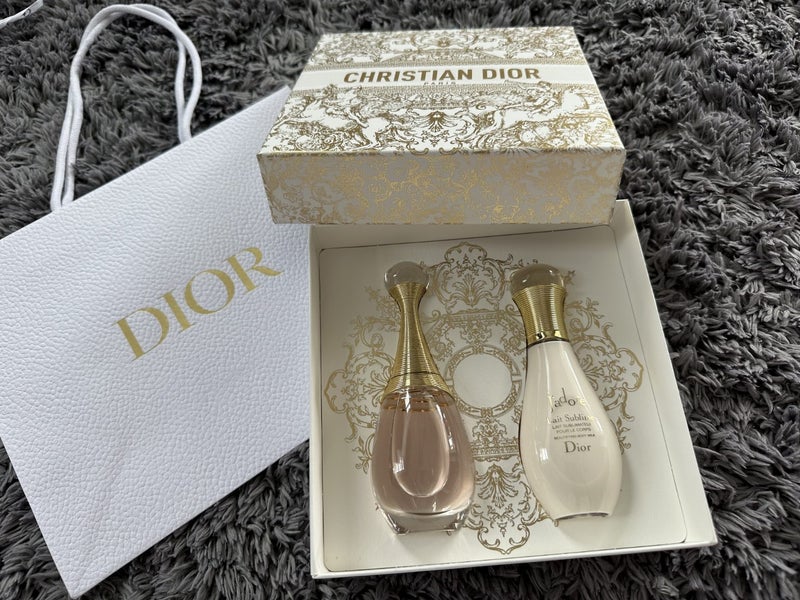 NEW AUTHENTIC CHRISTIAN DIOR J’adore perfume gift set Carousel 1