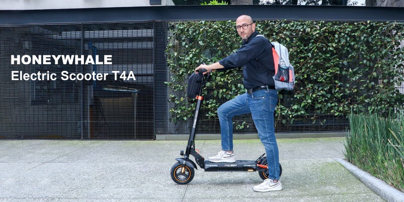 Promo! 750W 45km/h Seated Tubeless Tire Turning Indicator Electric scooter Carousel 9