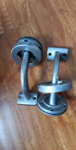 Brand new chrome handrail bracket Carousel 2
