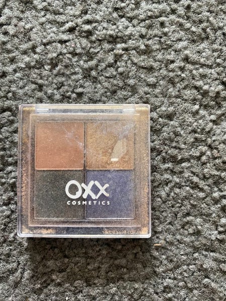 Eyeshadow palette Carousel 2