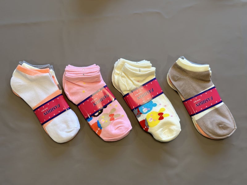 Women's - Girl's Ankle Socks Randomly Pattern - 36 PAIRS Carousel 1
