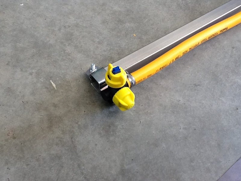 Spray Boom 4 nozzle 2 metre spray width. Carousel 2