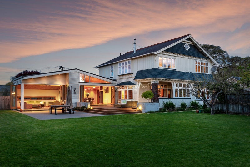 Thermawood Canterbury Carousel 1