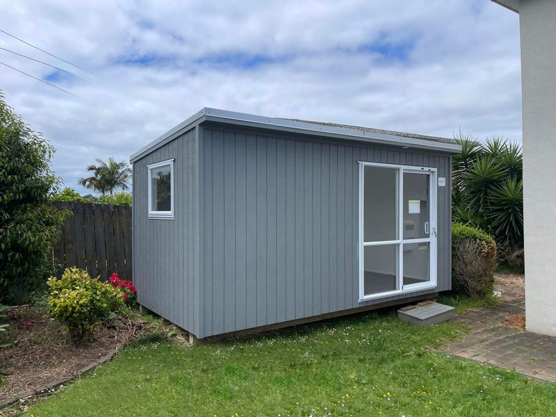 CABINS FOR SALE 4.8 x 2.4m Carousel 1