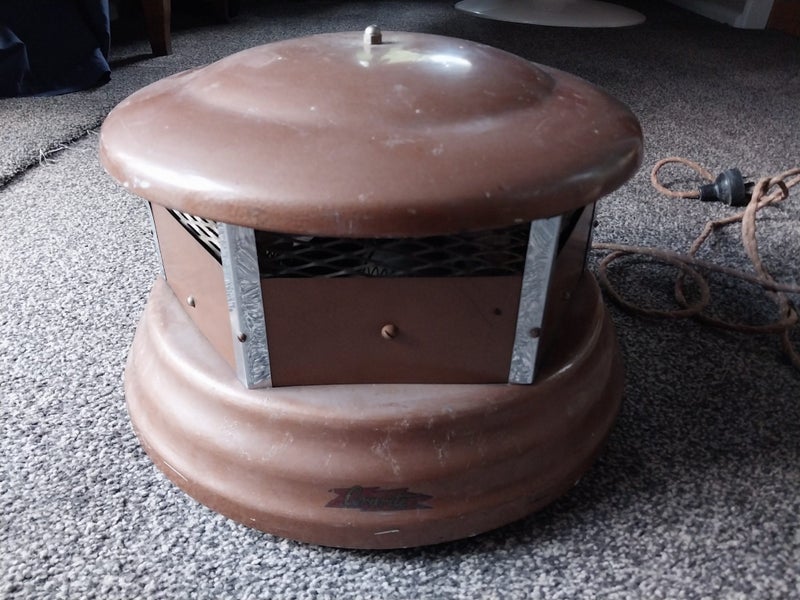 Vintage art deco heater Carousel 1