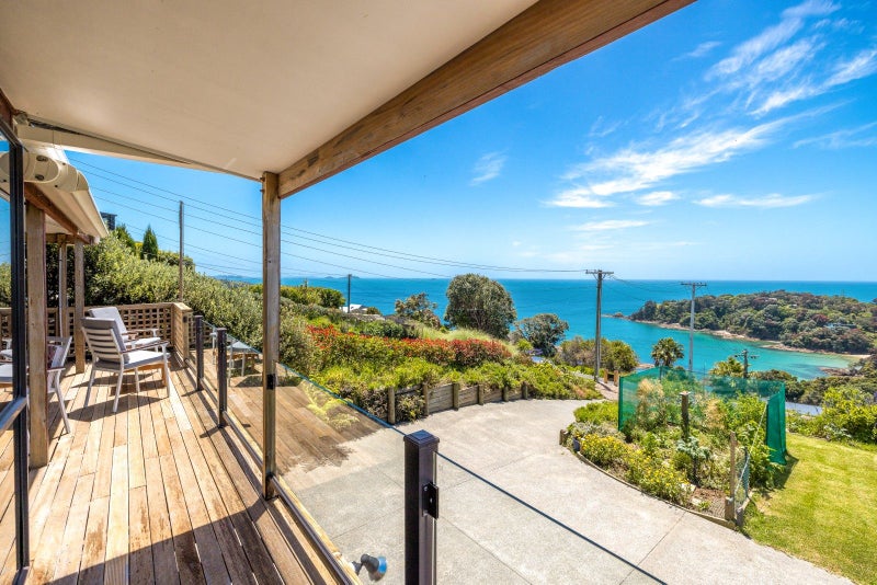 56 Queens Drive, Oneroa, Waiheke Island, Auckland