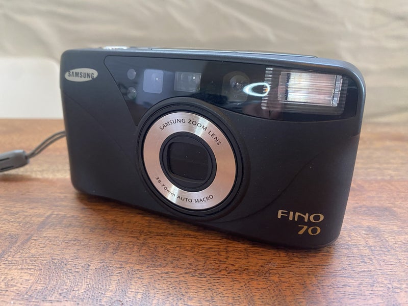 Samsung Fino 70 35mm Zoom Camera Carousel 2