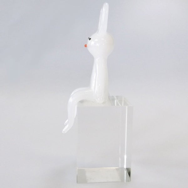 White Glass Sitting Rabbit Figurine62994464846723112