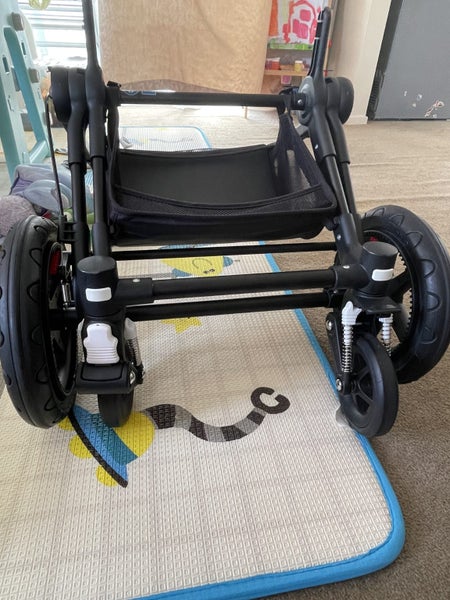 Bugaboo Cameleon 3 Plus seat and pram Carousel 2