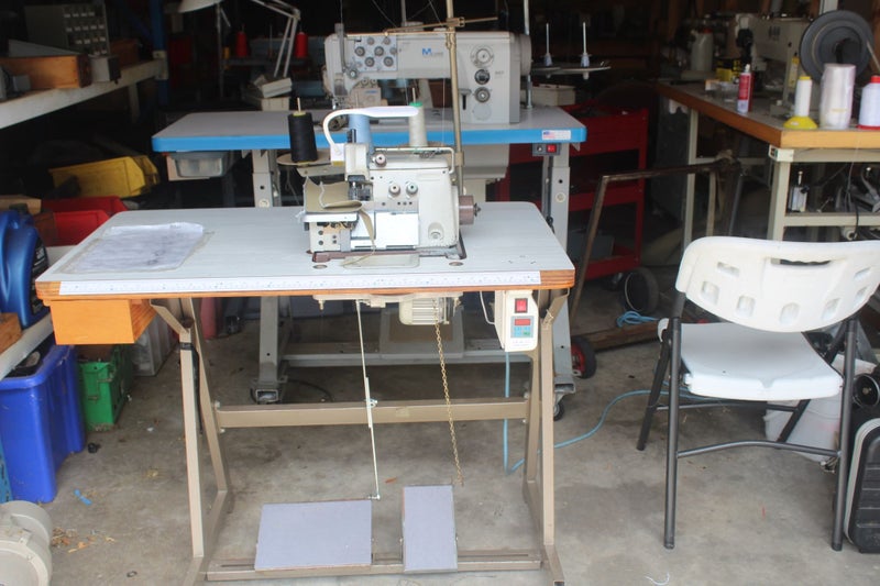BROTHER INDUSTRIAL OVERLOCKER 3 THREAD Carousel 1