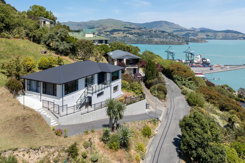 10 Foster Terrace, Lyttelton, Banks Peninsula, Canterbury