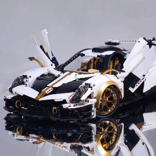 KBox 10252 Pagani Huayra R Carousel 6