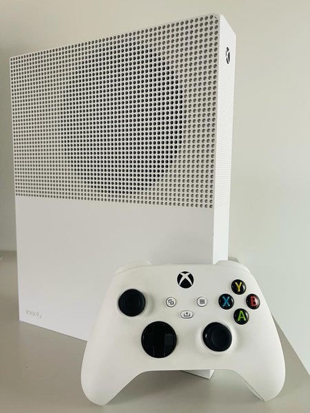 Xbox One S 1TB Digital Carousel 1