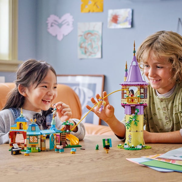 LEGO Disney: Rapunzel's Tower & The Snuggly Duckling - (43241) Carousel 2