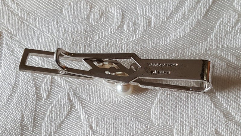 Vintage Mikimoto 3 pearl STERLING SILVER Tie Slide with original box *** Carousel 7